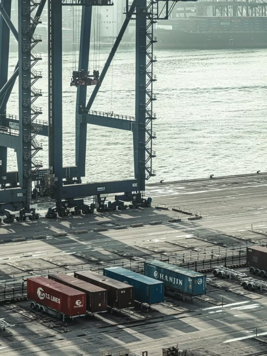 Container port with gantry cranes